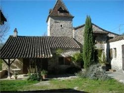 462324e 498,000 euros